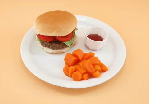 Beef Burger with Glazed Carrots