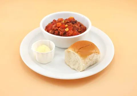Bell chilli with a roll